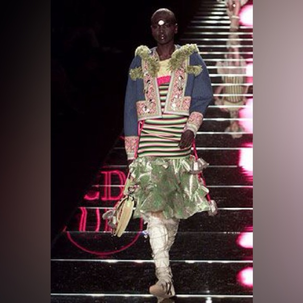 Vintage Christian Dior FW02 Pom Pom Saddle Bag — runway limited edition - Picture 4 of 12